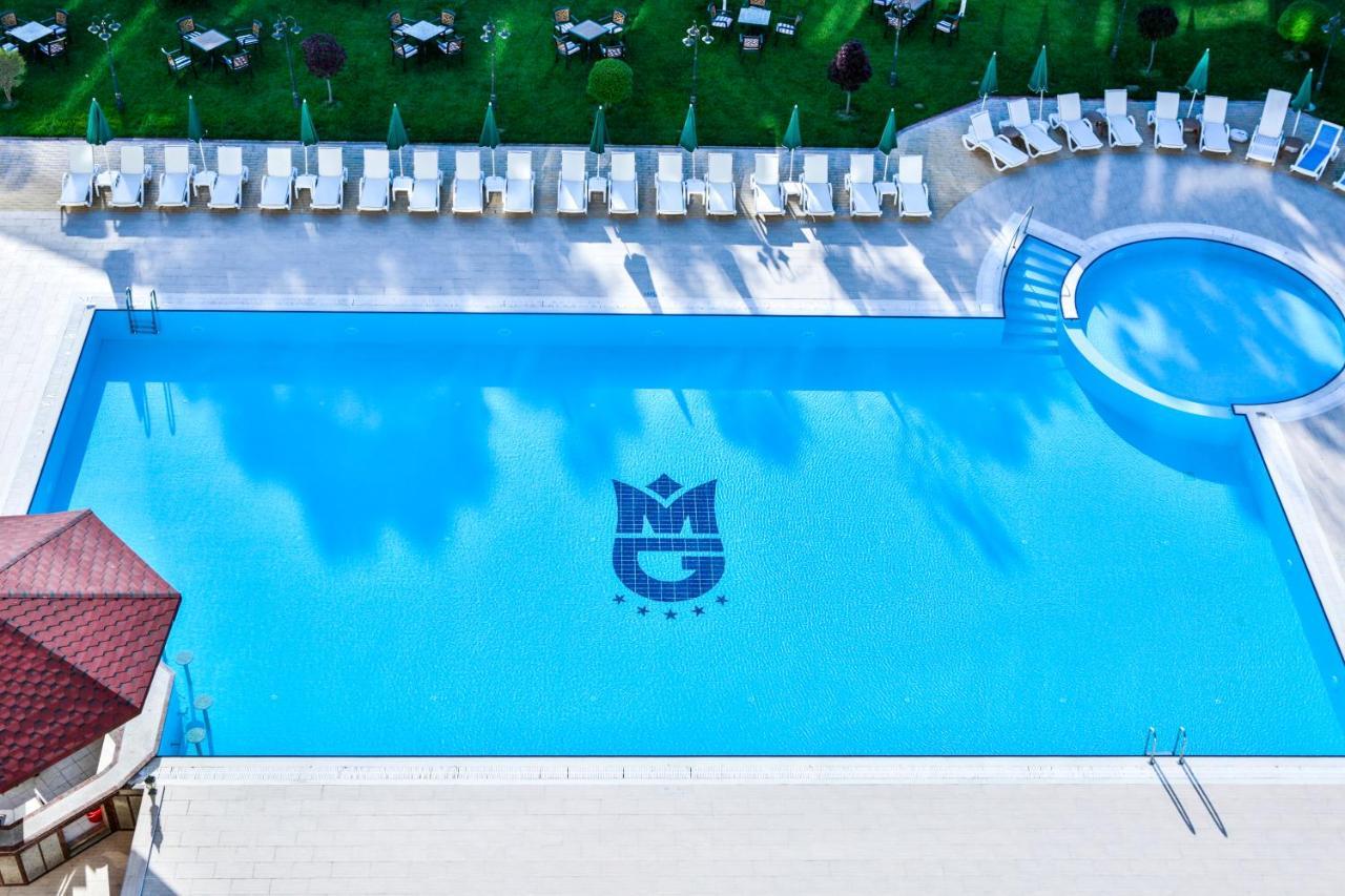Grand Mir Hotel Tasjkent Exteriör bild